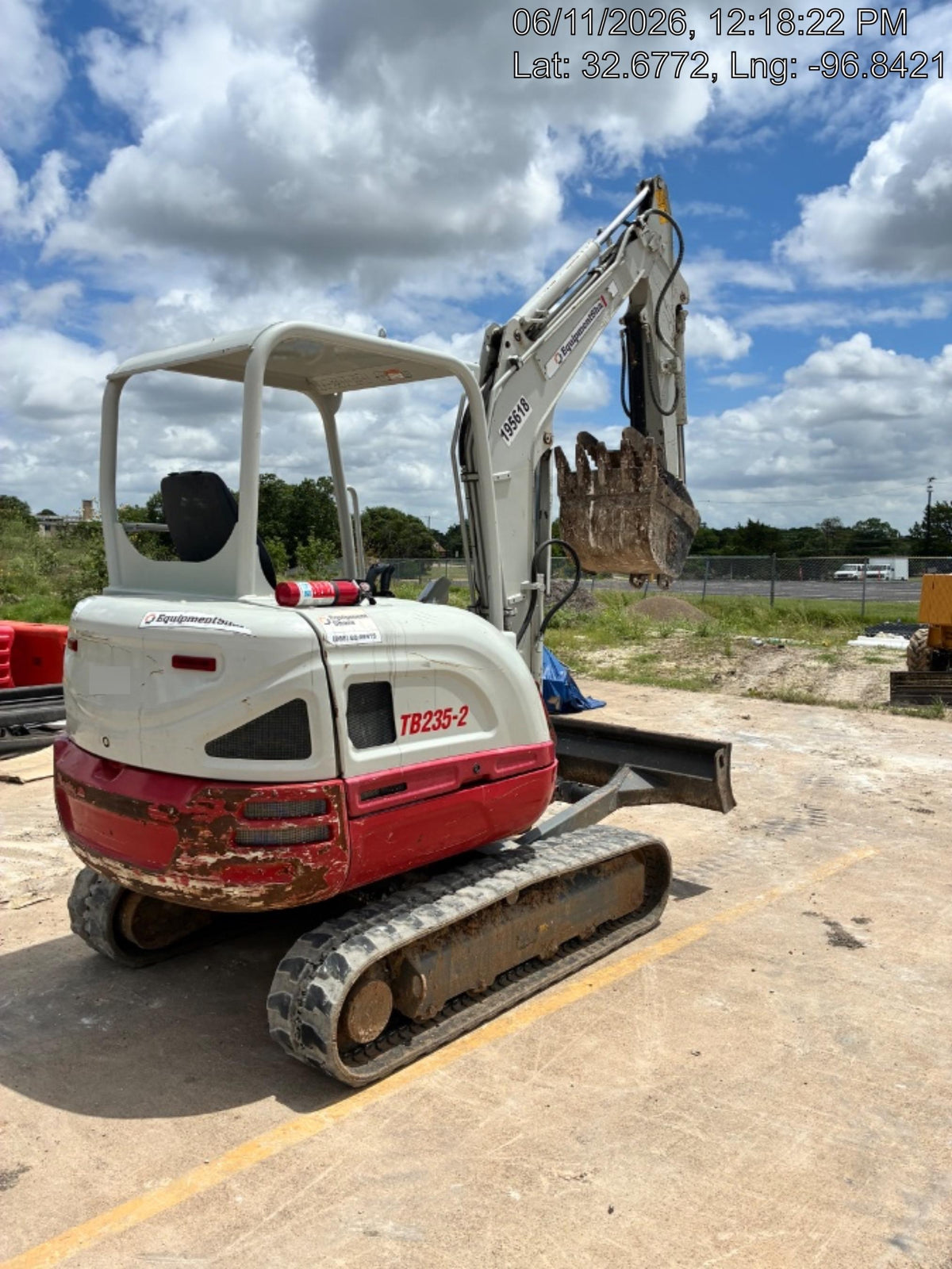 2021 TAKEUCHI TB235-2R