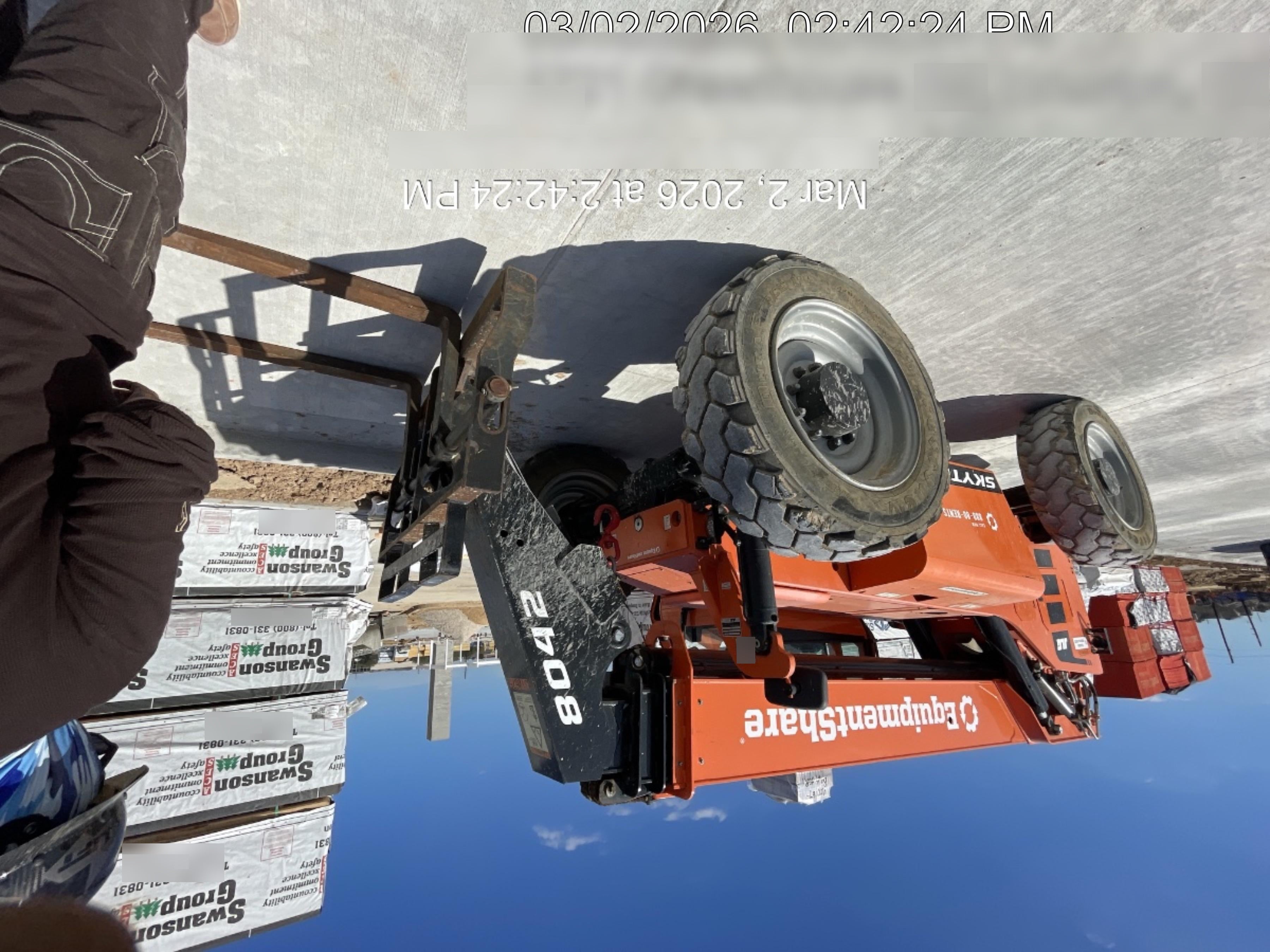 2023 SKYTRAK 8042