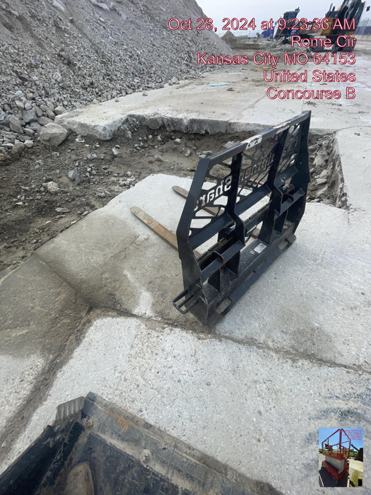 2022 PALADIN 48" Pallet Forks - Paladin