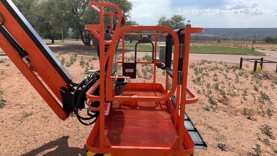 2021 JLG 660SJ