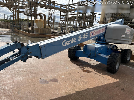 2017 GENIE S-45