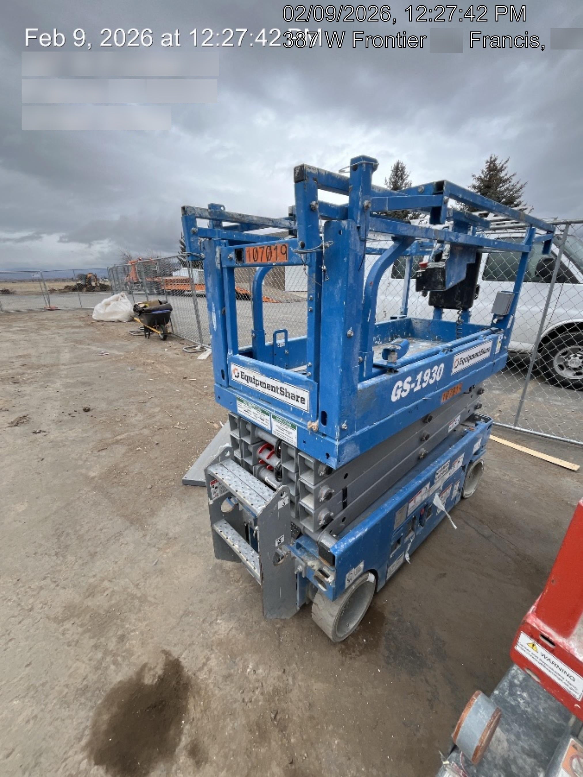 2020 Genie GS-1930 Solid Non Marking Tires, Beacon, Folding rails with half height swing gate, 800W Inverter
