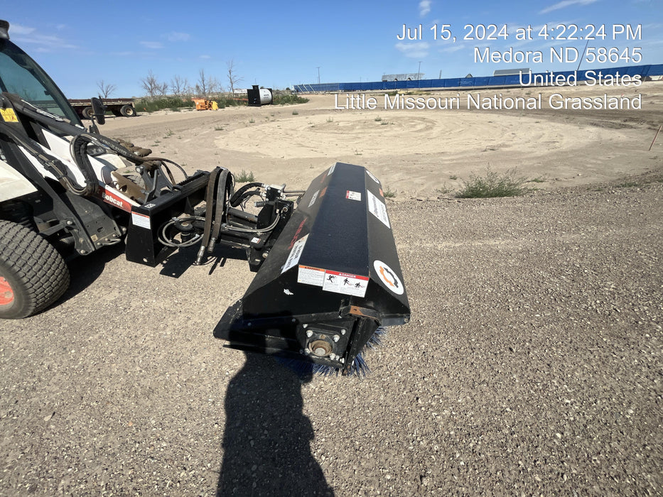 2022 TAKEUCHI 84" Broom - Takeuchi