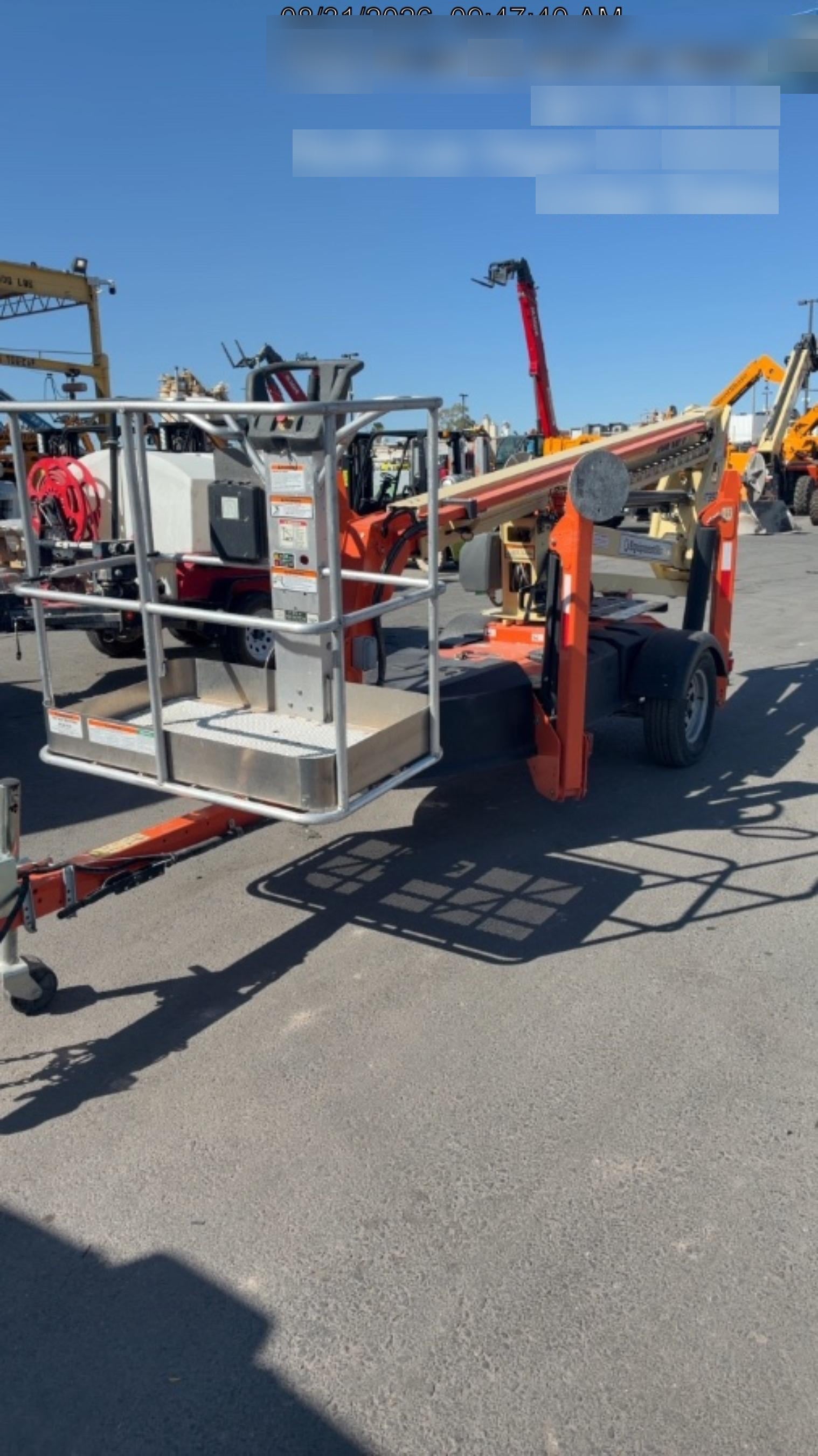 2022 JLG T350