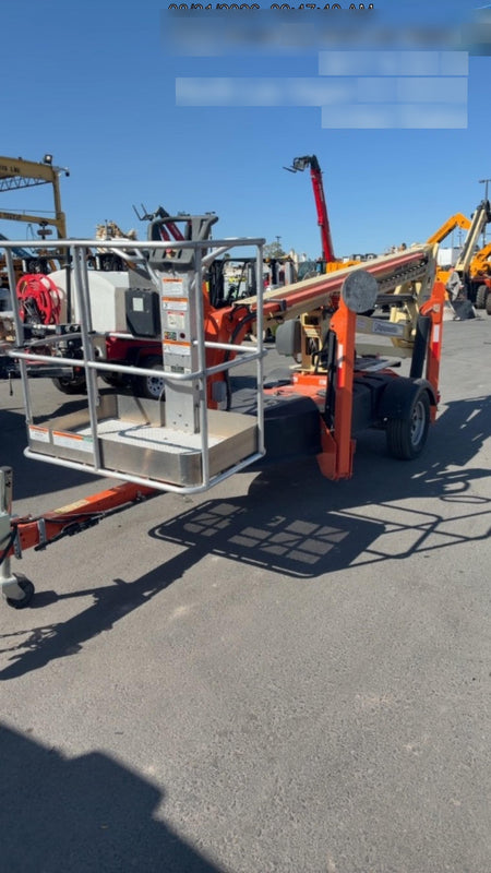 2022 JLG T350
