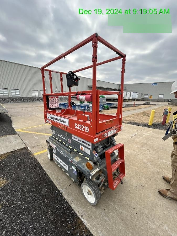 2023 SKYJACK SJ3219