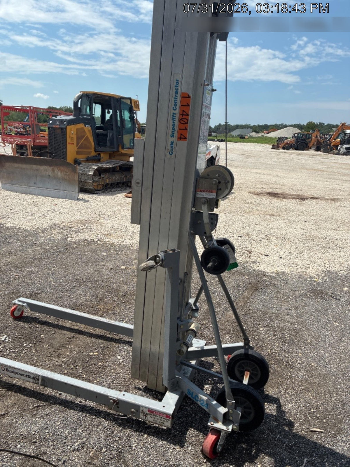 2020 GENIE SLC-24
