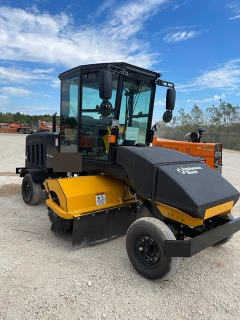 2022 LAYMOR SM450