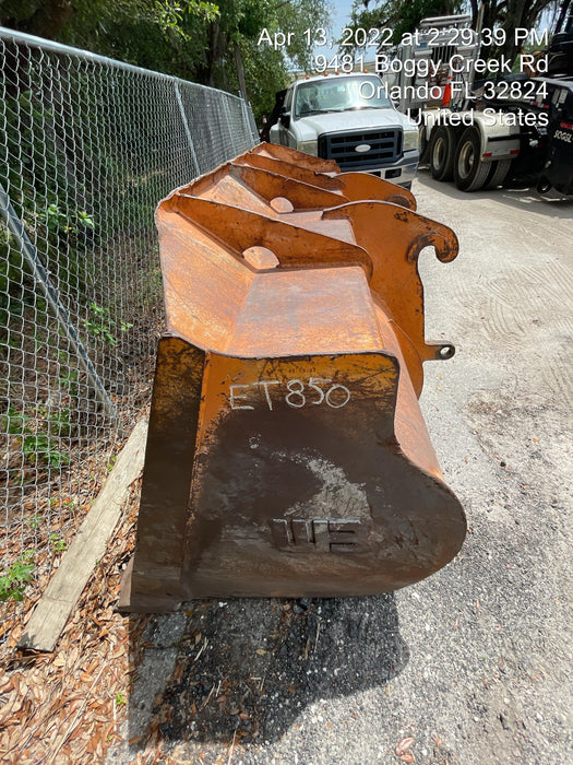 2015 WERK-BRAU 4 cu yd Bucket - Werk-Brau