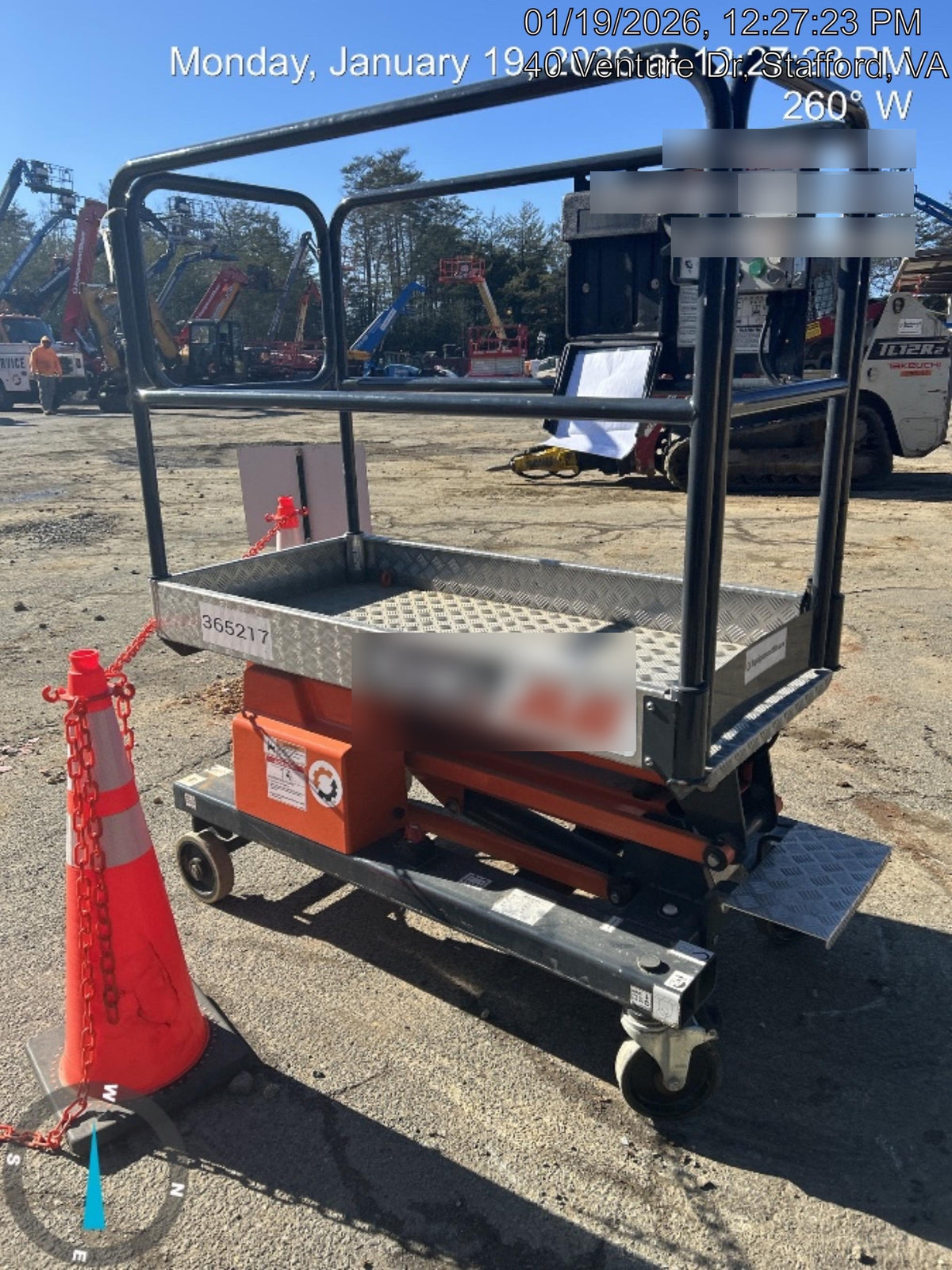 2023 JLG 1030P