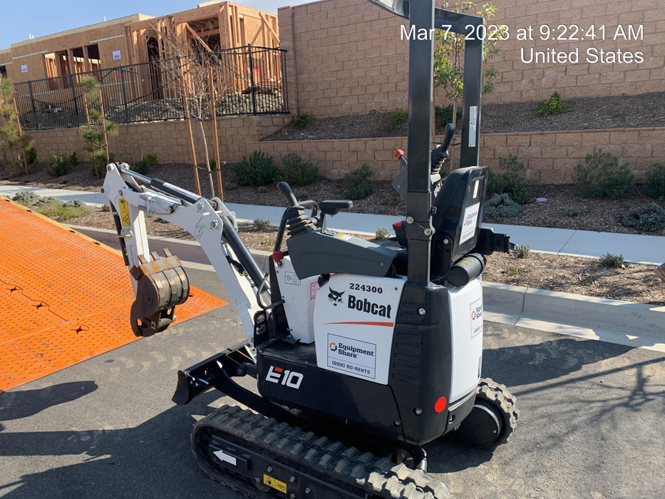 2022 BOBCAT E10