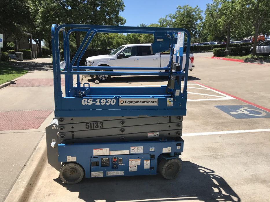 2019 Genie GS-1930 Fixed Rails with Chain Entry