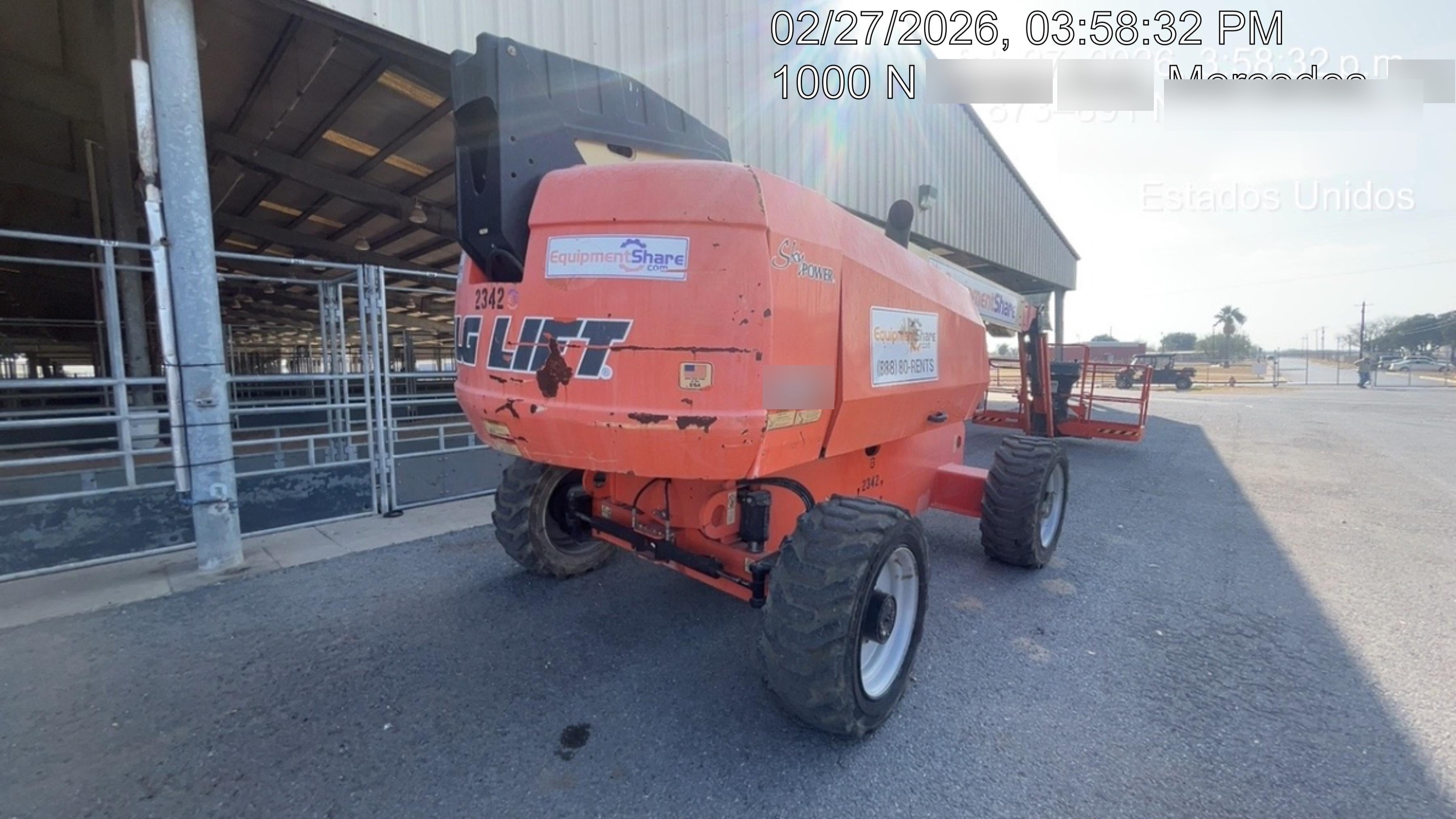 2017 JLG 660SJ