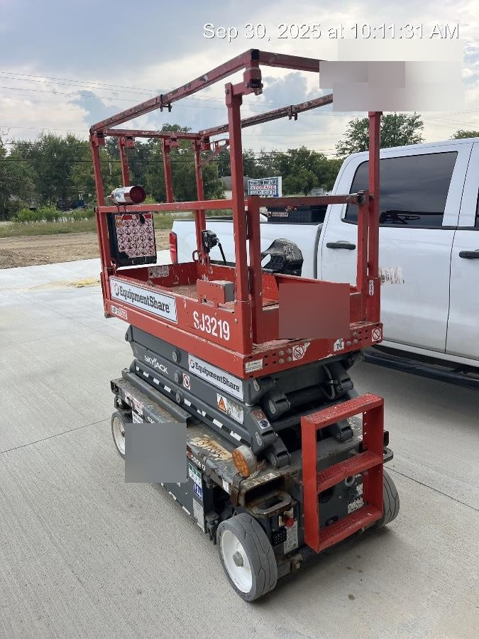 2021 SKYJACK SJ3219