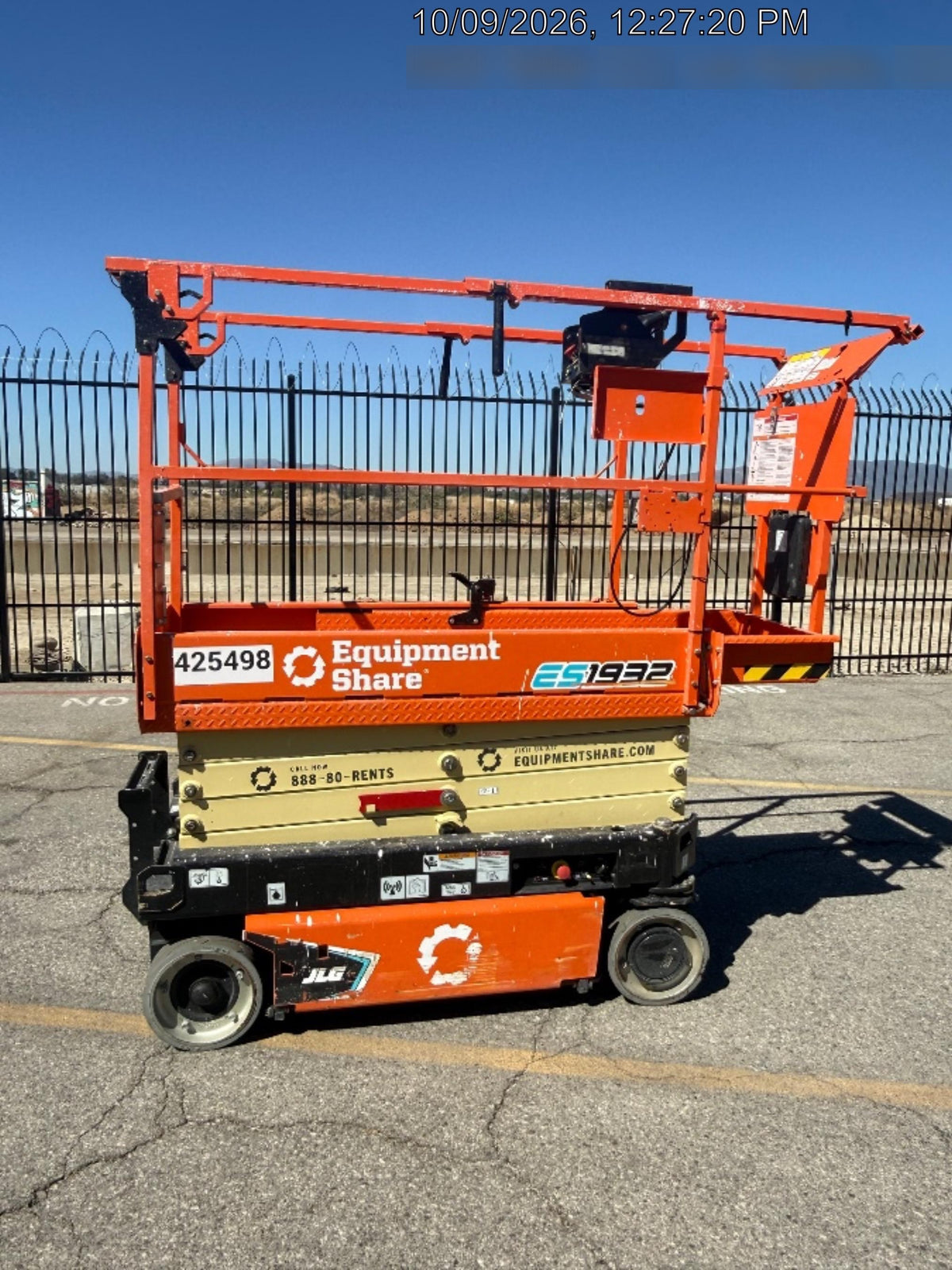 2024 JLG ES1932