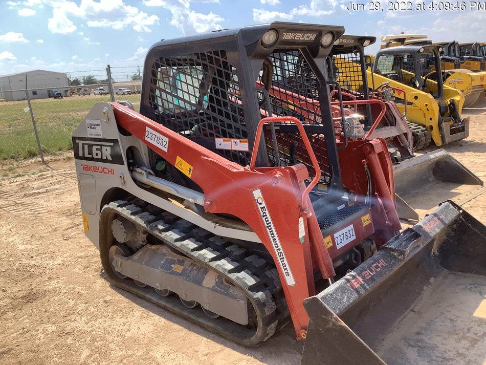 2022 TAKEUCHI TL6R