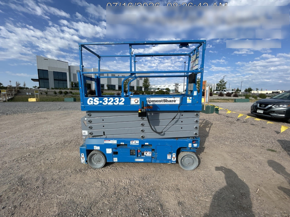 2021 GENIE GS-3232