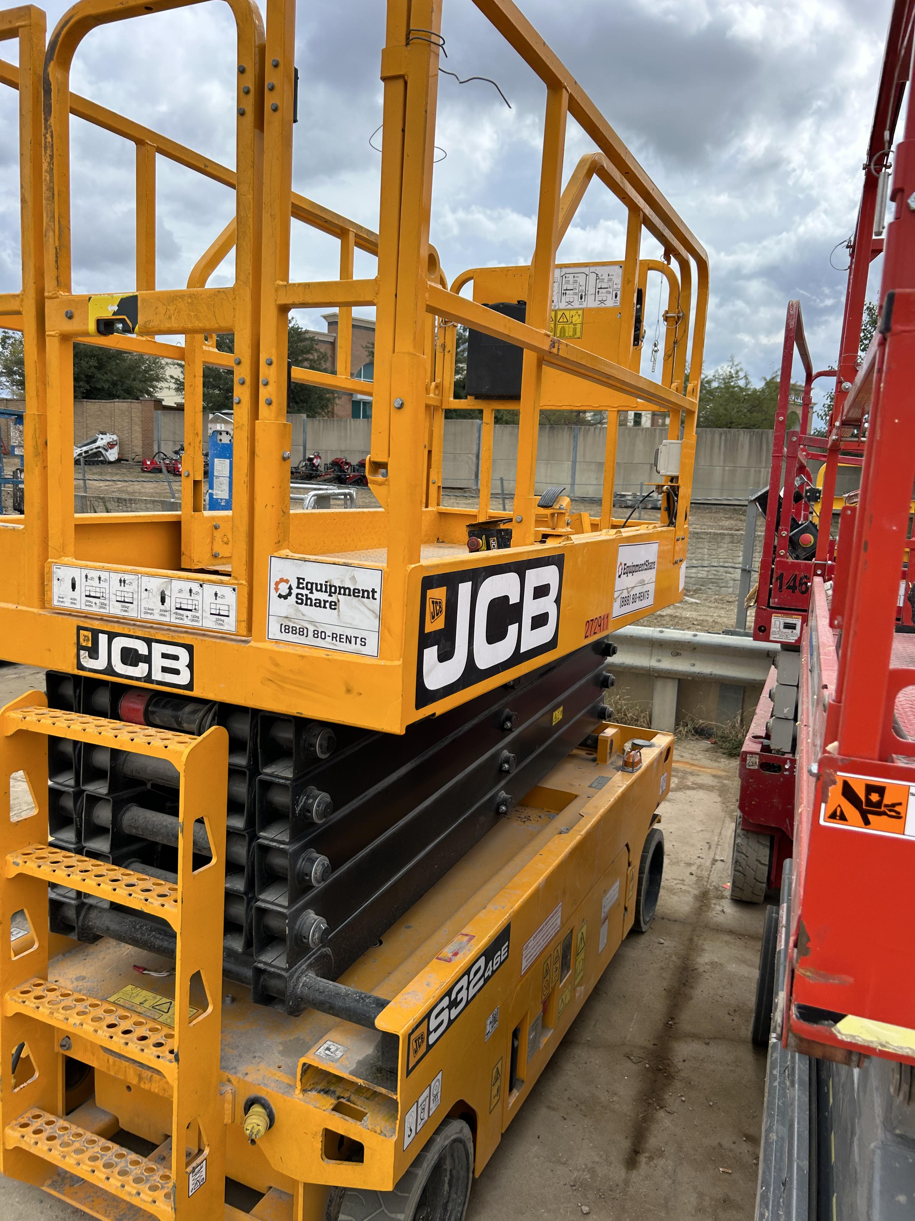 2022 JCB S3246E
