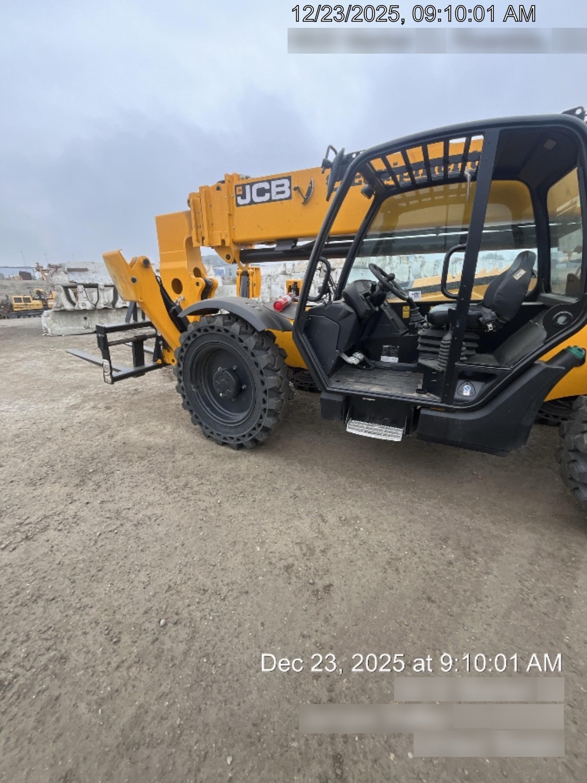 2025 JCB 512-56