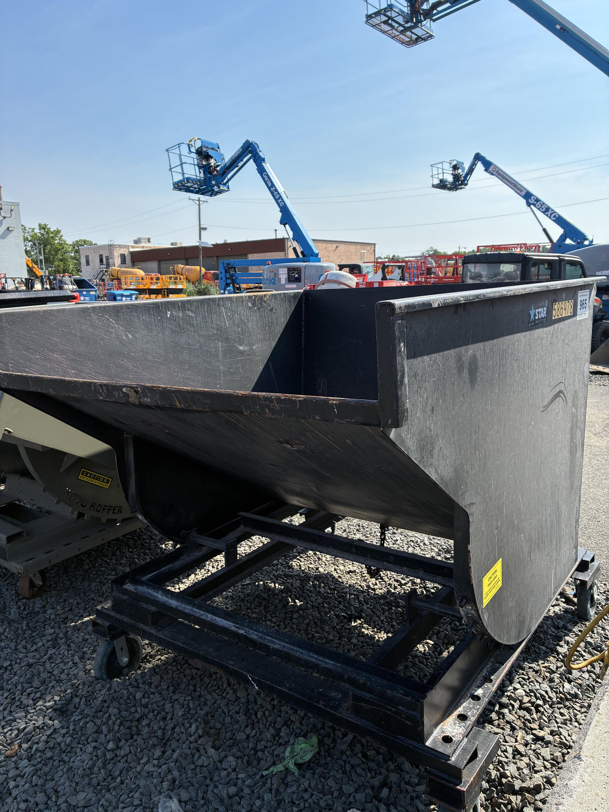 2025 STAR INDUSTRIES M-1820 - Self-Dump Hopper
