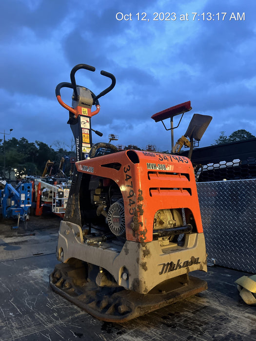 2023 Multiquip MV308GH Honda GX270, 18" Plate, Tachometer