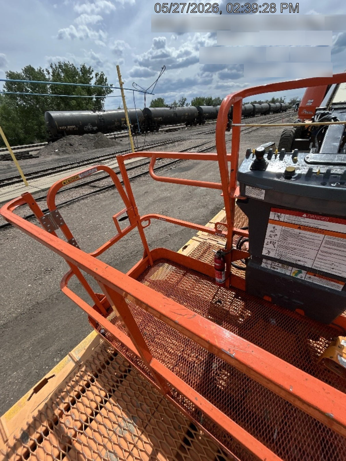 2025 JLG 660SJ