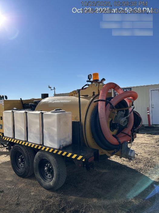 2022 Vac-Tron LP573XDT T4 Koehler Diesel Engine, 500 Gallon Debris Tank, x2 100 Gallon Water Tanks