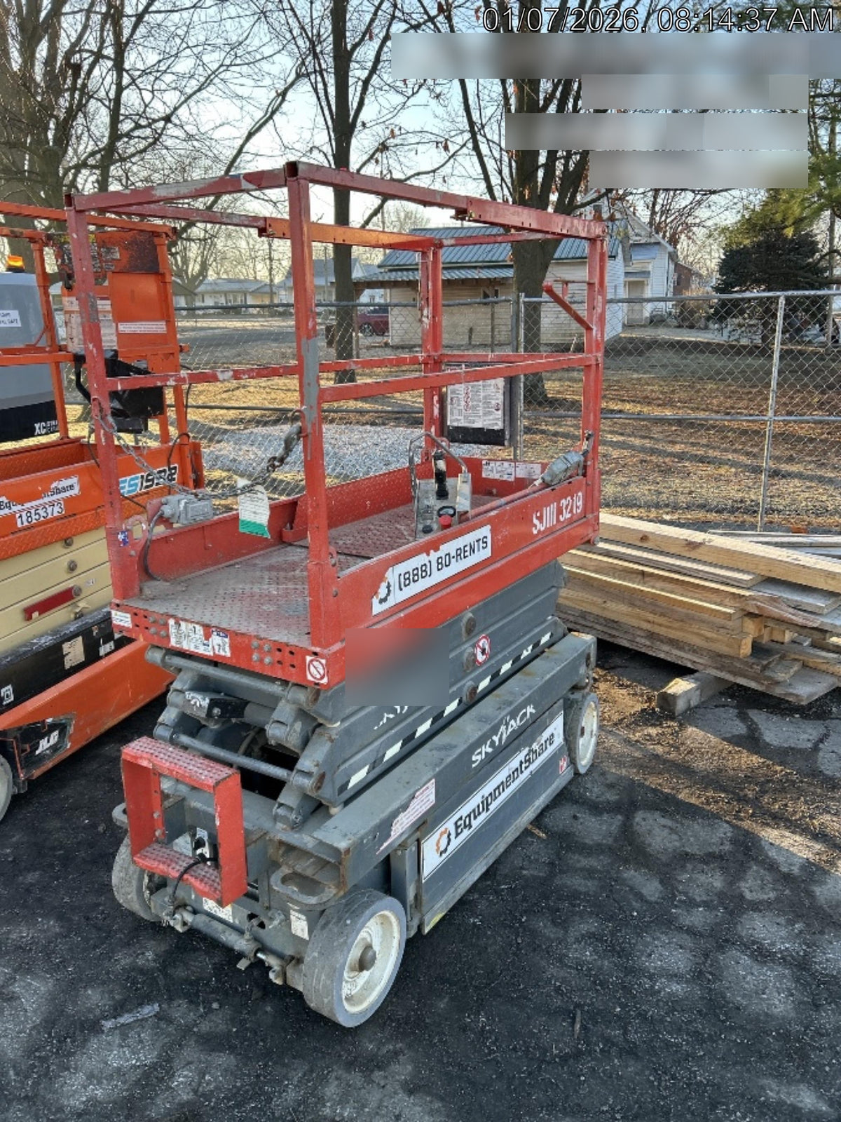 2021 JLG ES1932