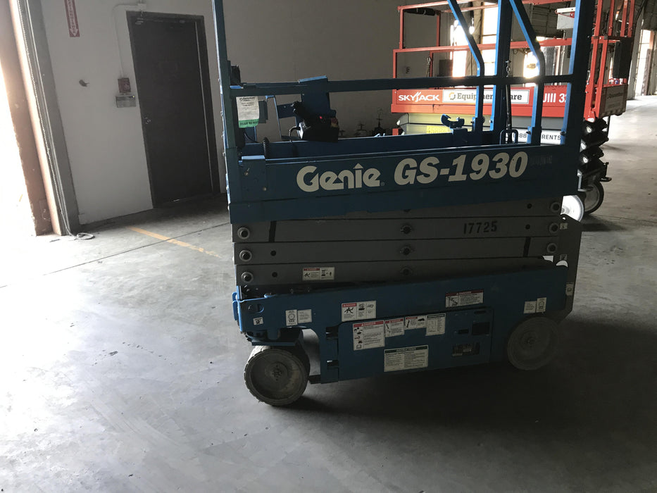 2018 Genie GS-1930 Genie GS-1930 w/Fixed Rail, Chain Entry