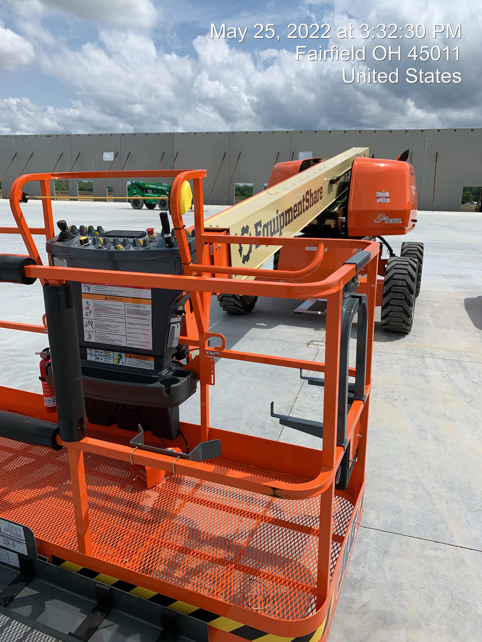 2022 JLG 600S