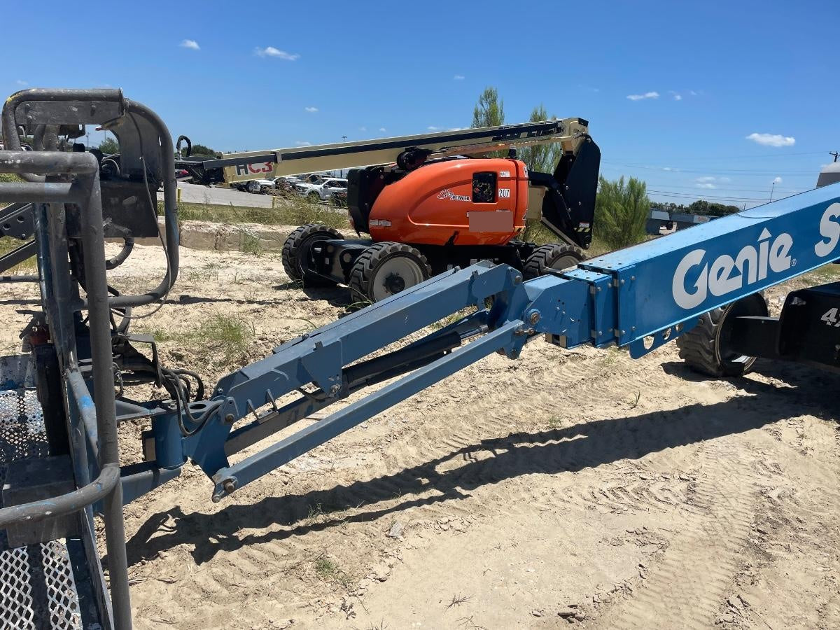 2018 GENIE S-65