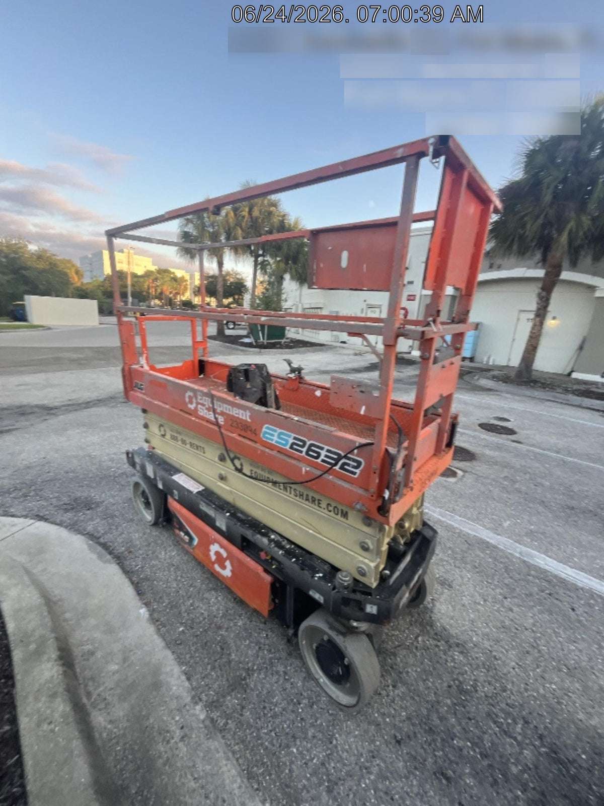 2022 JLG ES2632