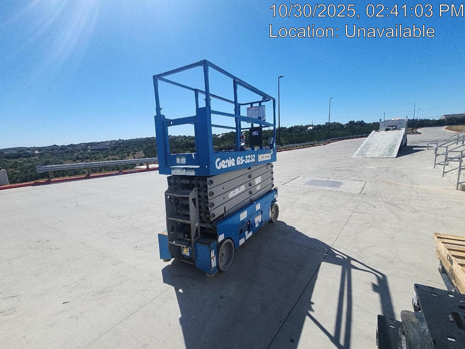 2016 Genie GS-3232 Genie GS3232 Narrow Scissor Lift