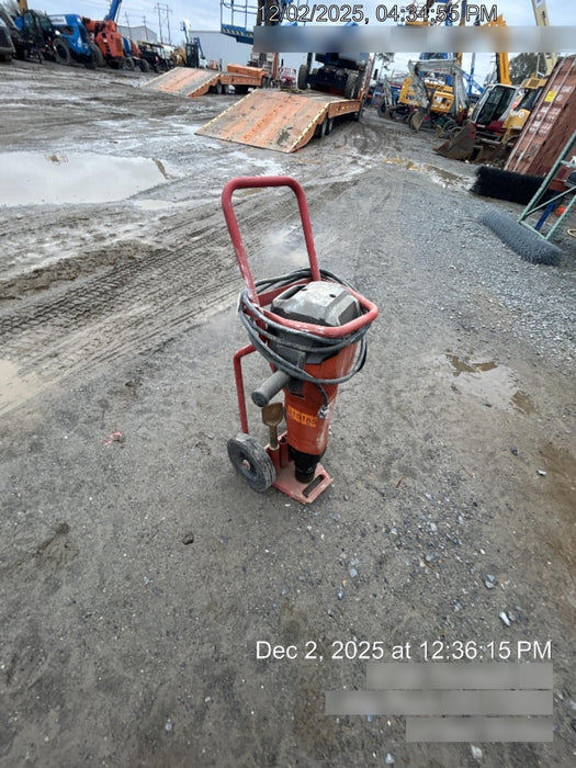 2023 HILTI TE 3000-AVR