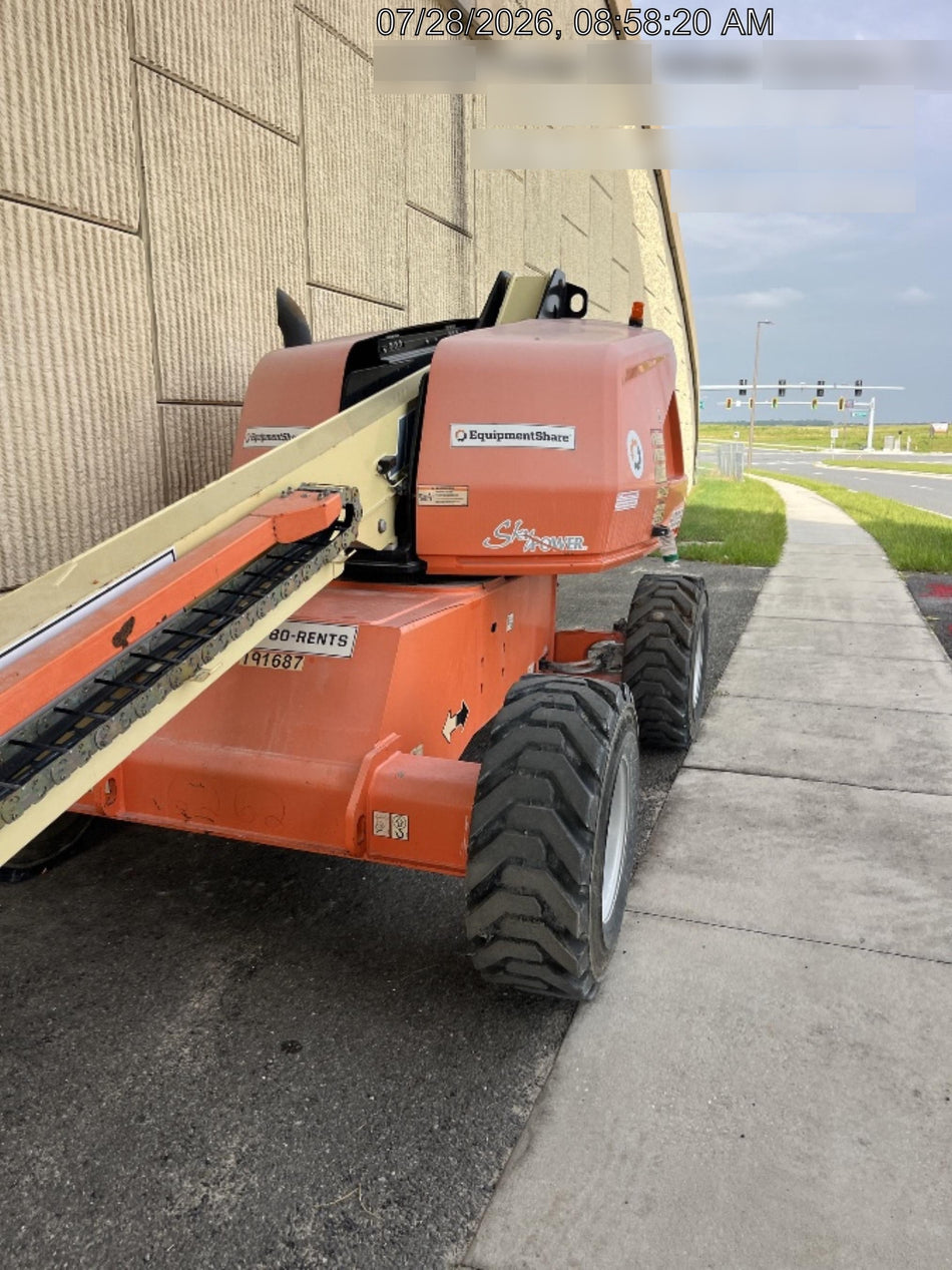 2021 JLG 400S