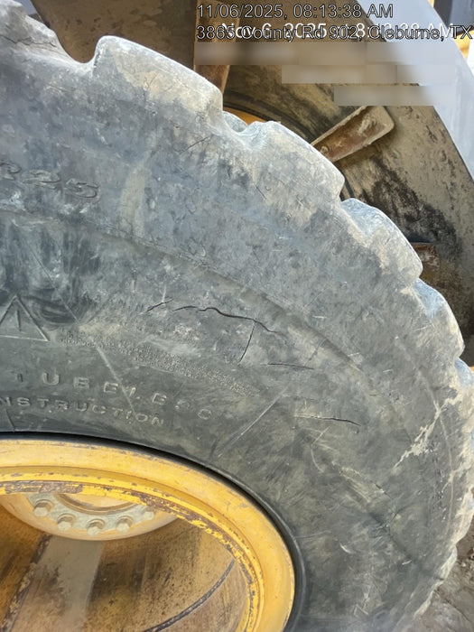 2019 John Deere 624L 4yd Wheel Loader, Cab/Heat/Air, 3 Function Hydraulics, JRB Hydraulic QC, QC 4yd bucket w/smooth cutting edge, QC Carriage, 72" Fork Tines, 5yr/5,000hr Powertrain and Hydraulics extended warranty