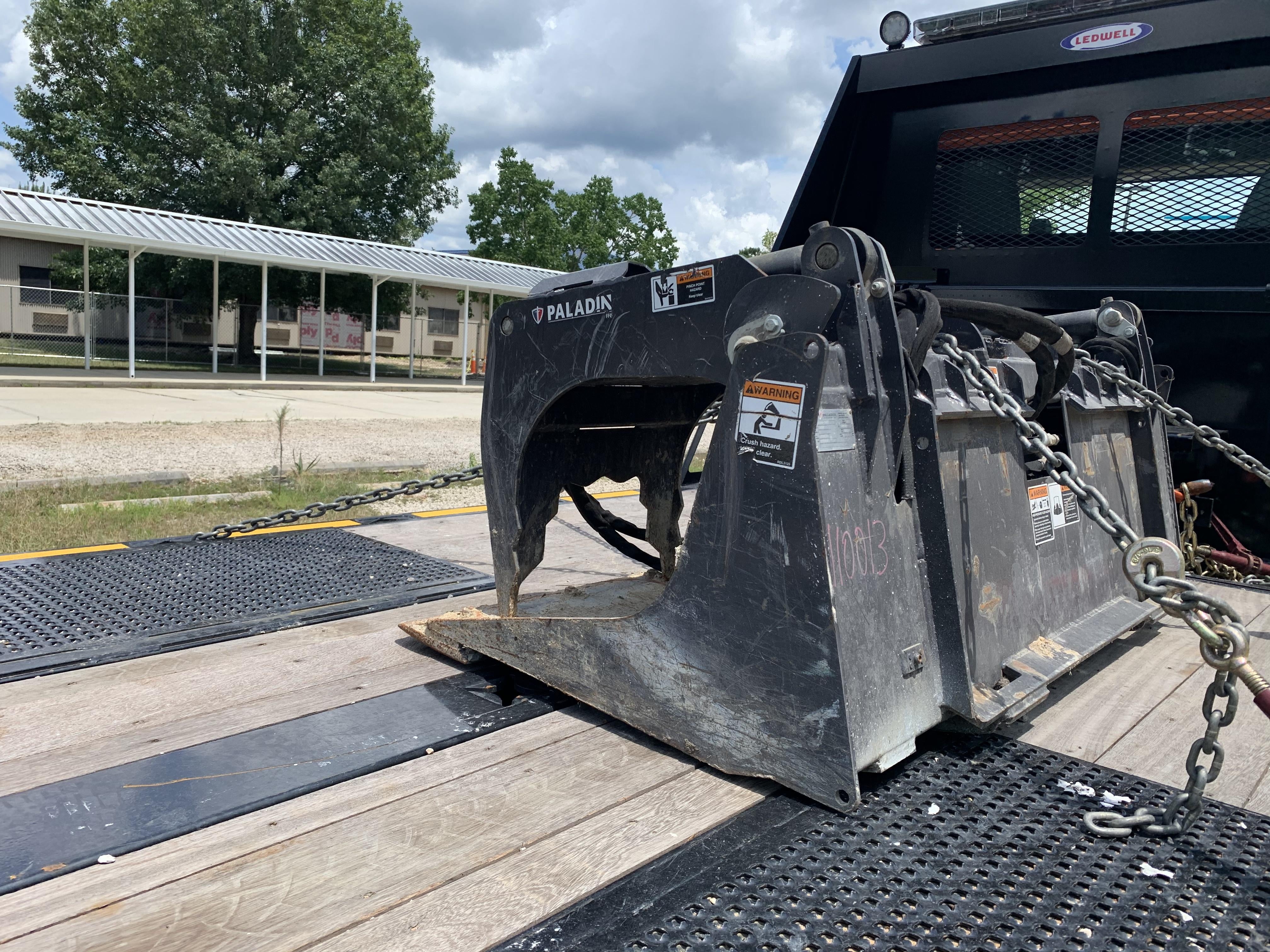 2020 PALADIN 72" Scrap Grapple Bucket - Paladin
