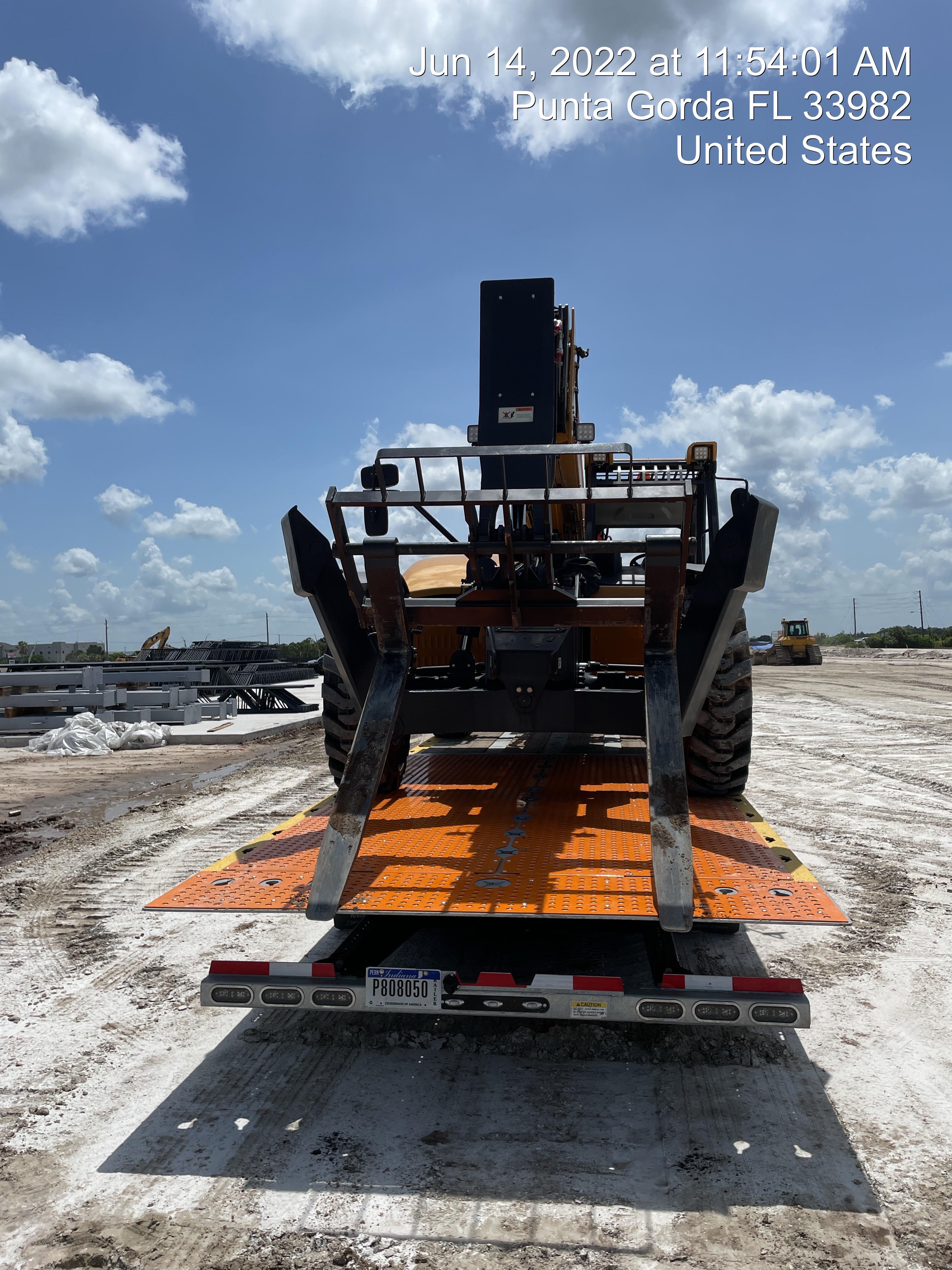 2022 SANY STH1056