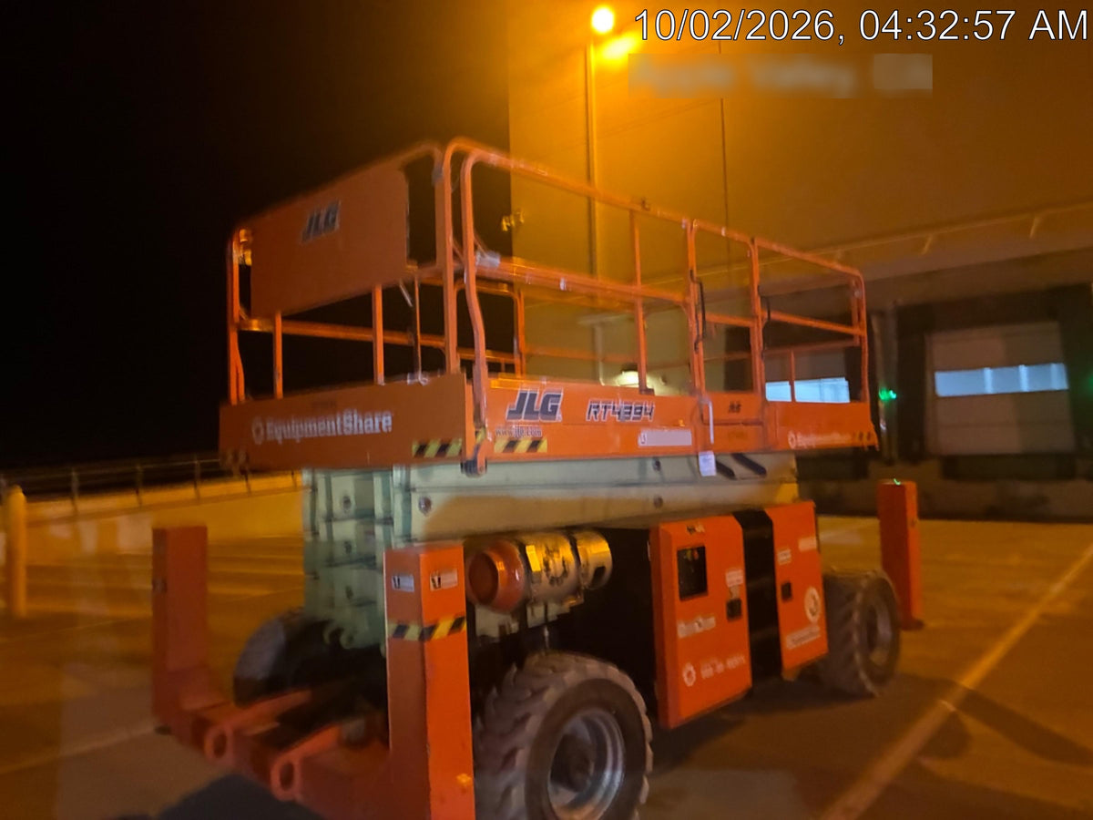 2023 JLG RT4394
