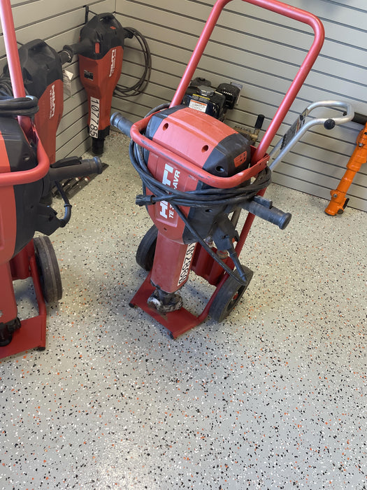 2020 HILTI TE 3000-AVR