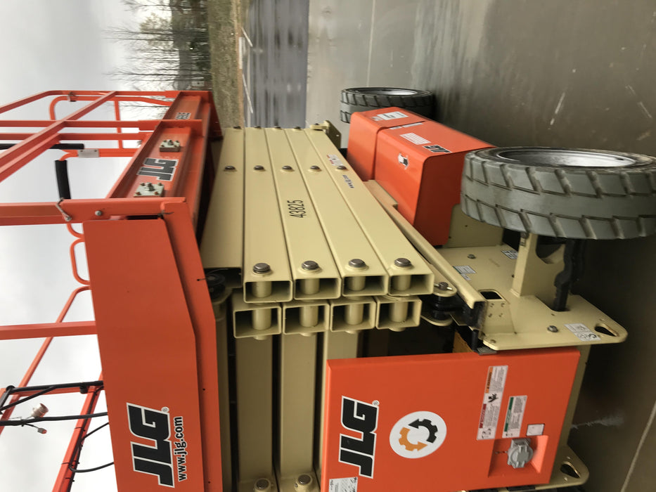 2019 JLG 4069LE Solid Non Marking Tires, Rotating Beacon