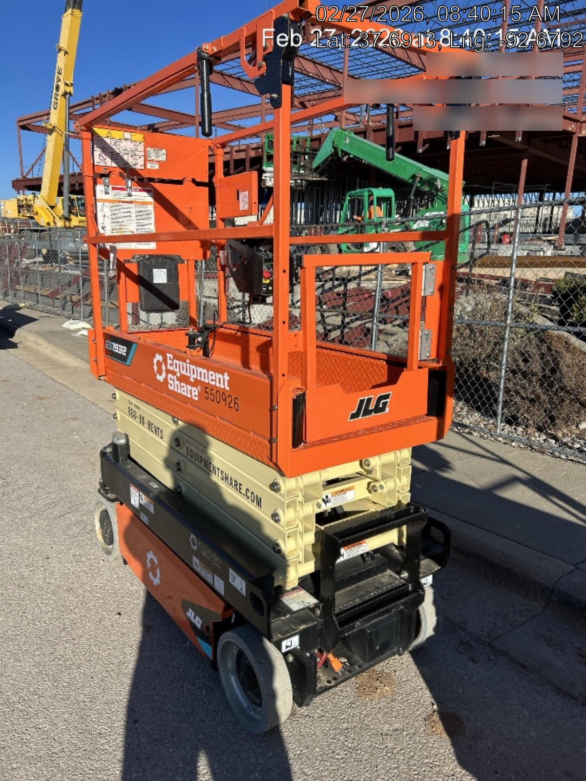 2025 JLG ES1932