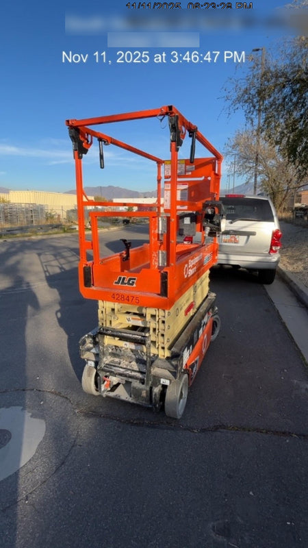 2024 JLG ES1932