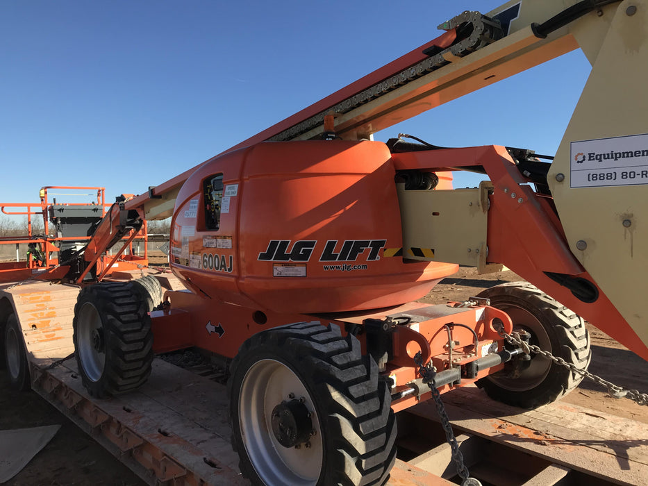 2019 JLG 600AJ