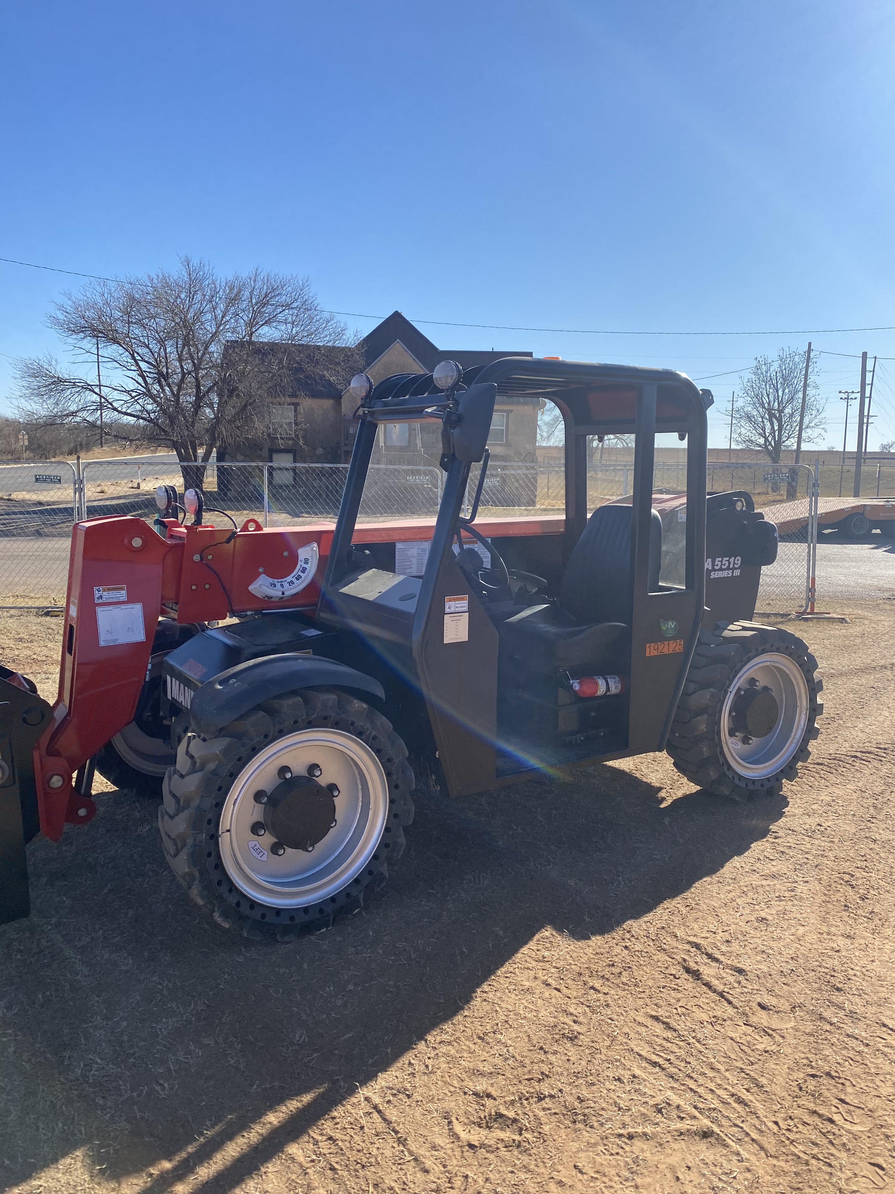 2021 MANITOU MTA5519