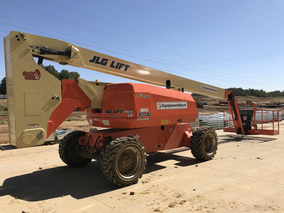 2019 JLG 800AJ