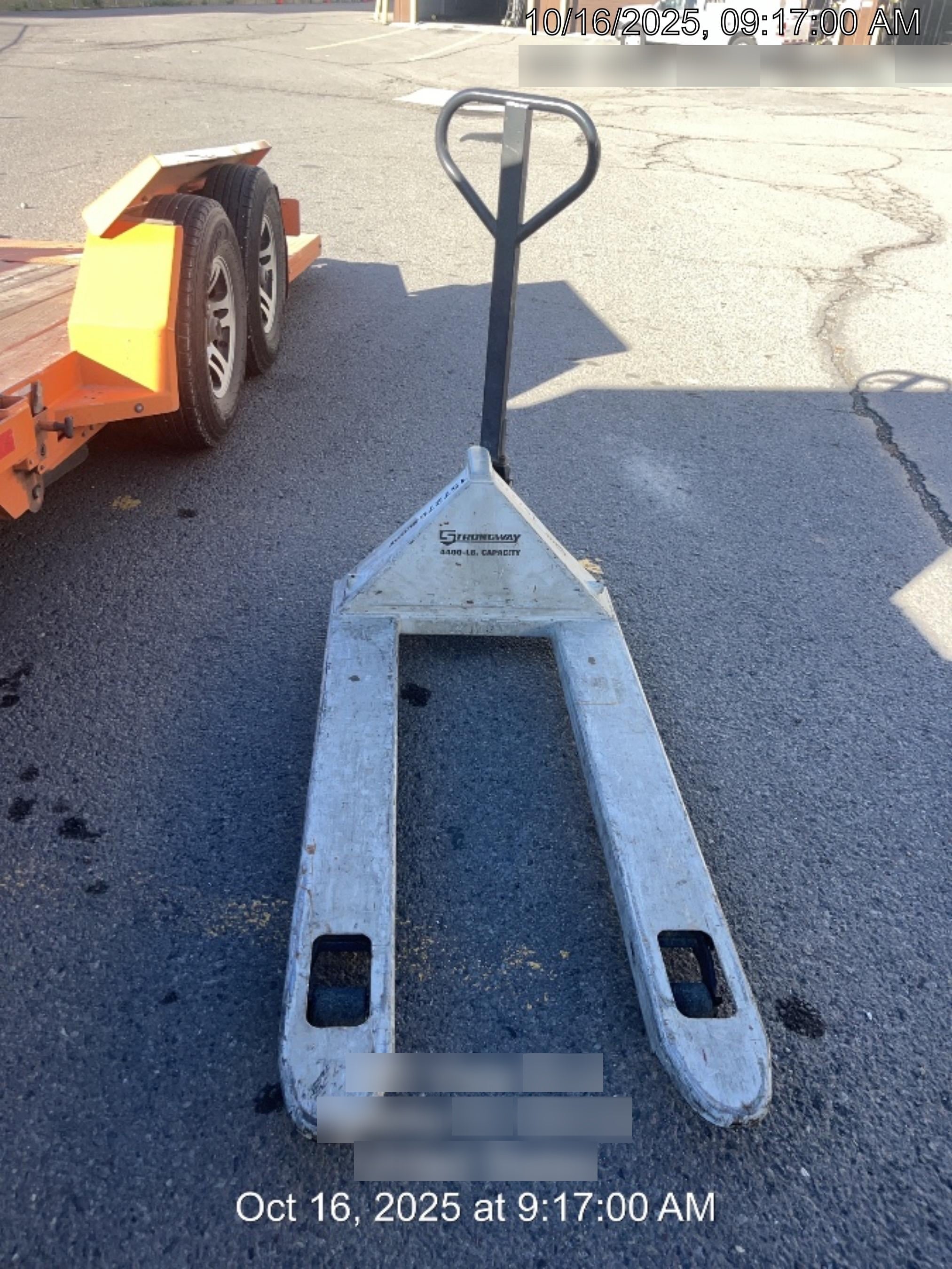 2021 STRONGWAY 4400 lb Pallet Jack