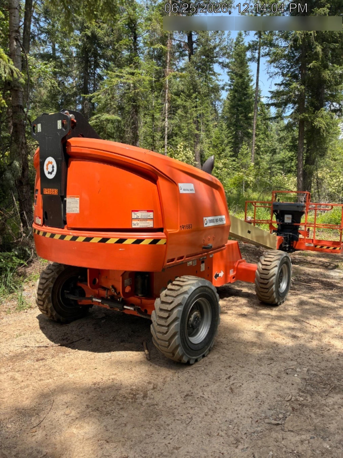 2021 JLG 400S