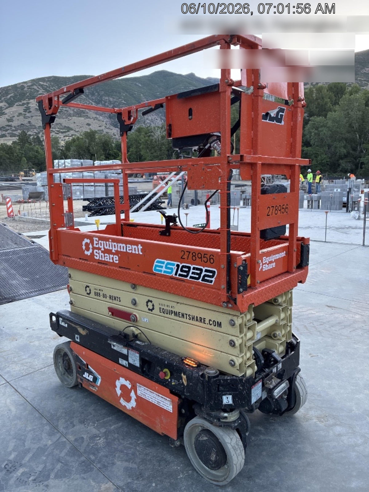 2022 JLG ES1932