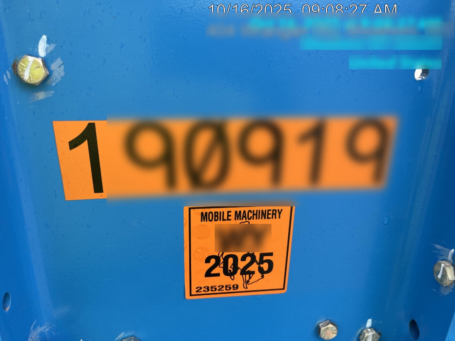 2021 GENIE AWP-30S DC